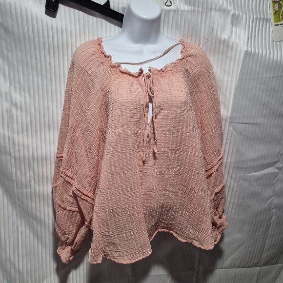 Women's Large Free People Pink Textured Top/ Blouse - Picture 3 of 10